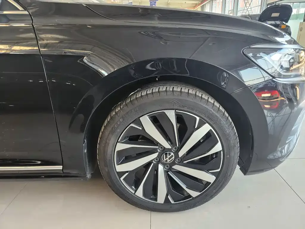 Volkswagen Passat — фото 3