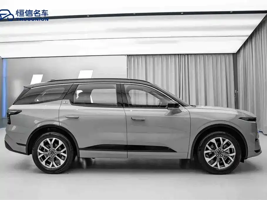 Ford Edge — фото 5