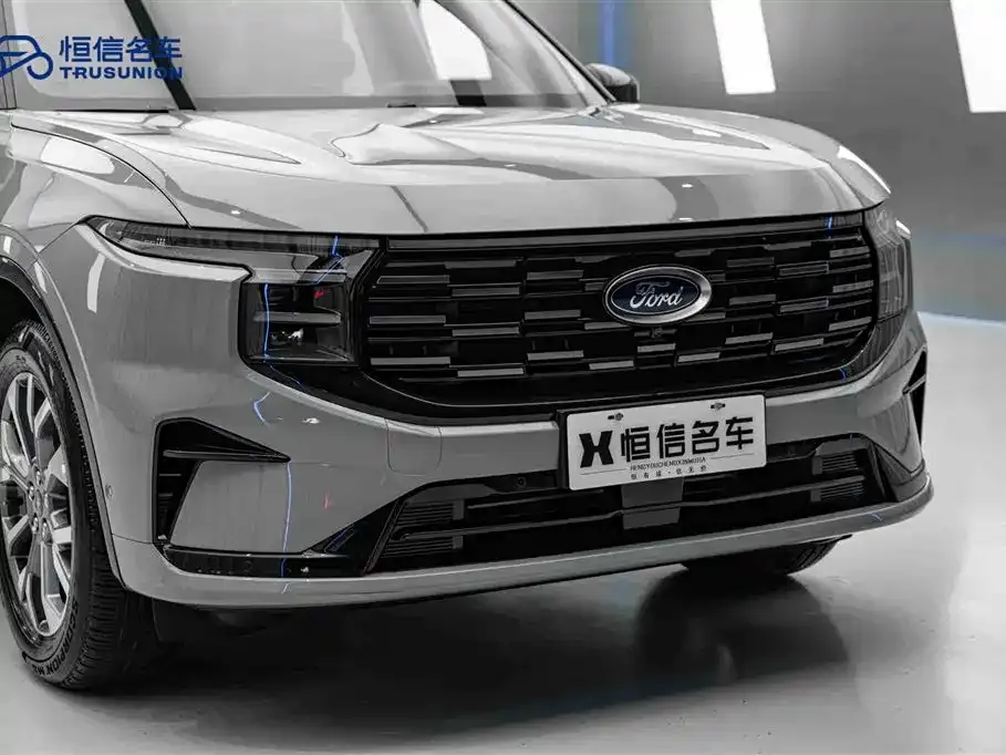 Ford Edge — фото 7