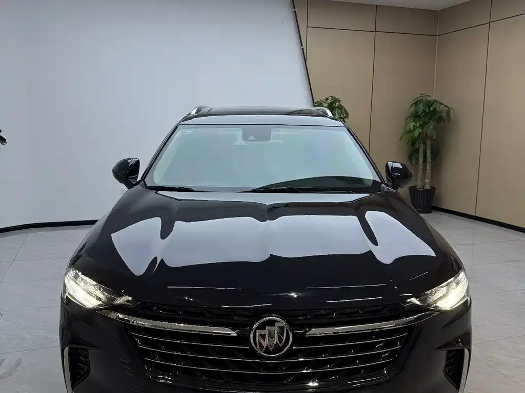 Buick Envision Plus — фото 4