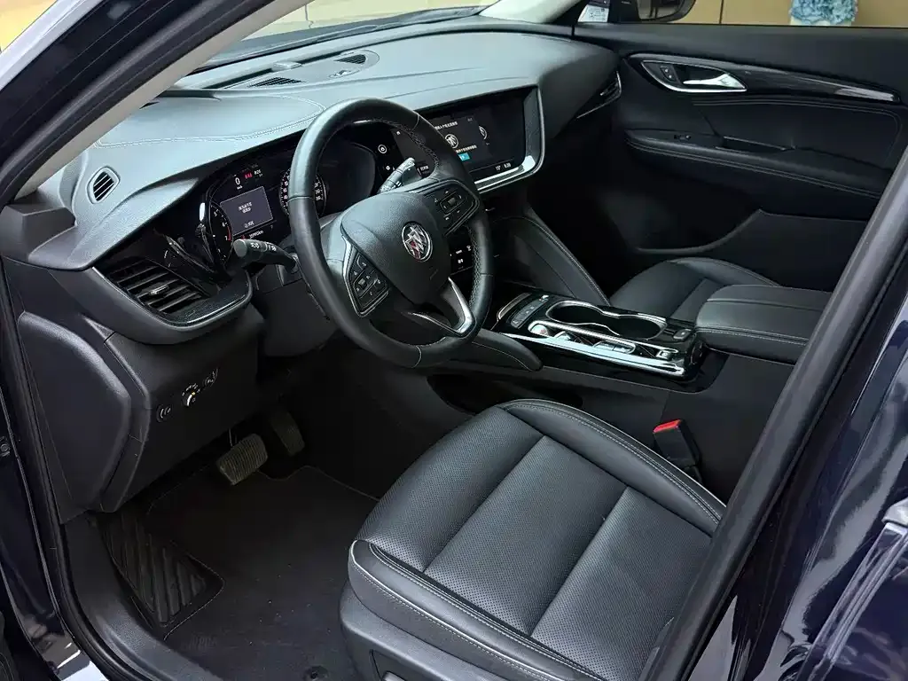 Buick Envision Plus — фото 8