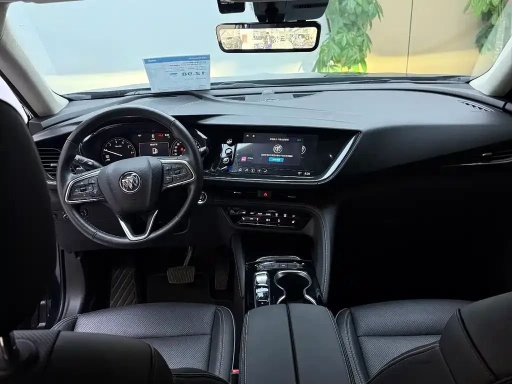 Buick Envision Plus — фото 9