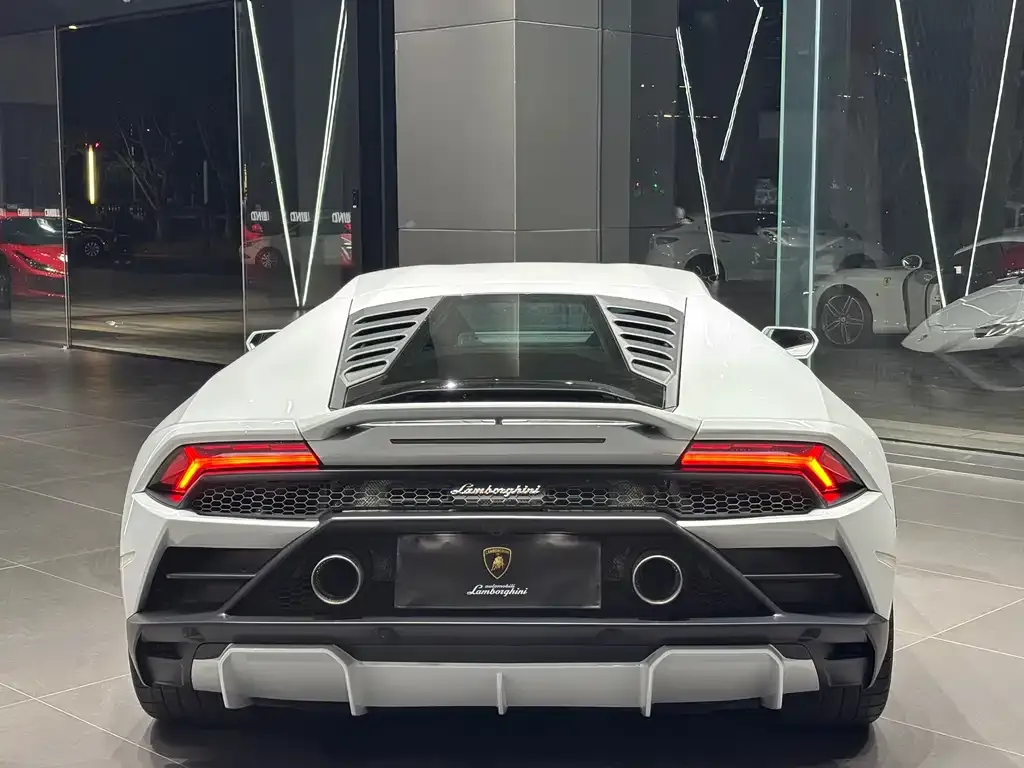 Lamborghini Huracan — фото 4