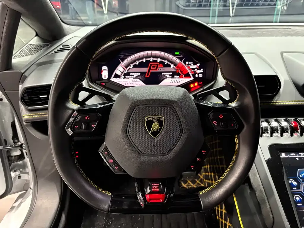 Lamborghini Huracan — фото 10