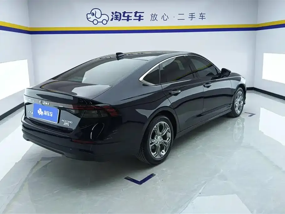 Honda Accord — фото 6