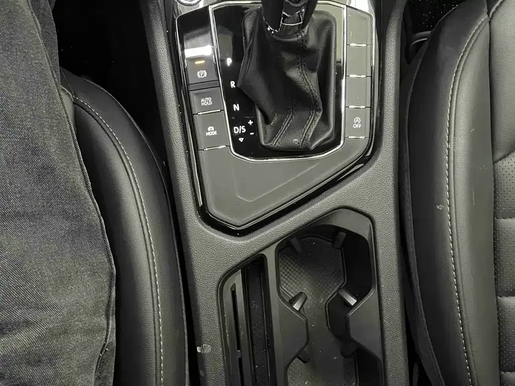 Volkswagen Tharu — фото 10