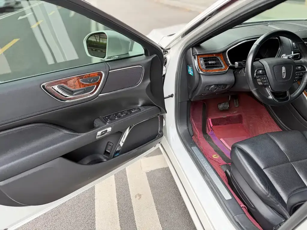 Lincoln Continental — фото 3