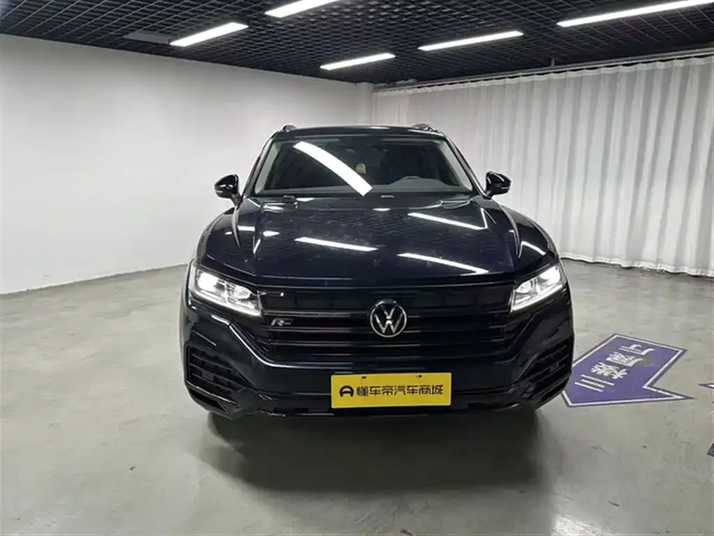 Volkswagen Touareg — фото 6