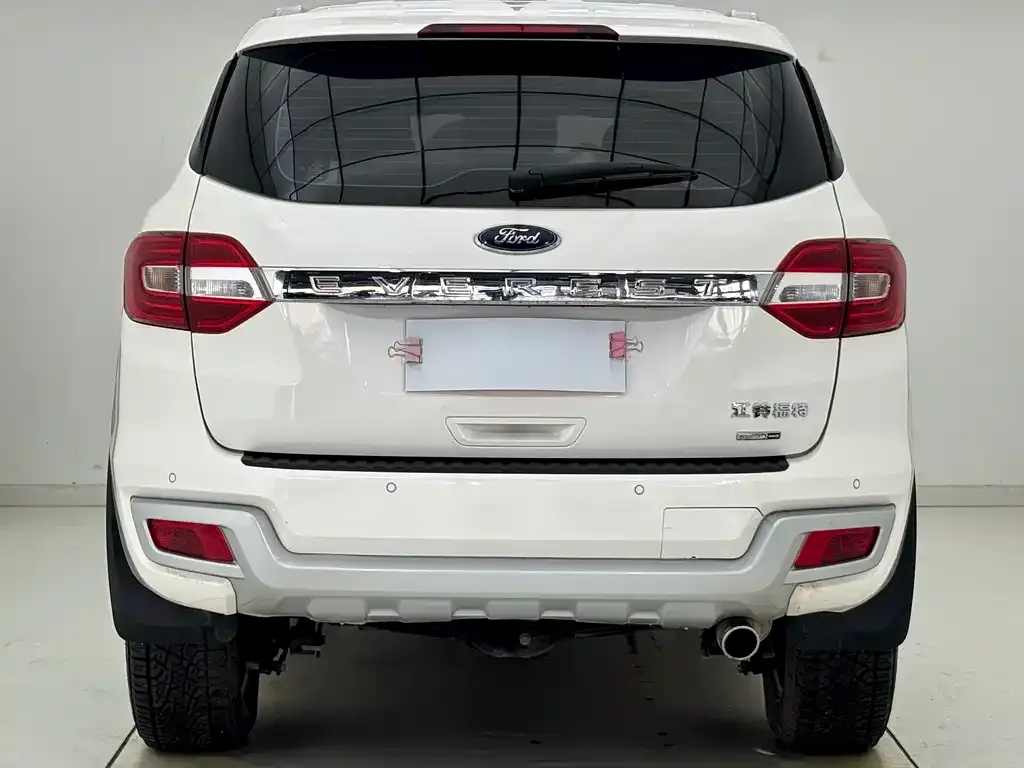 Ford Everest — фото 3