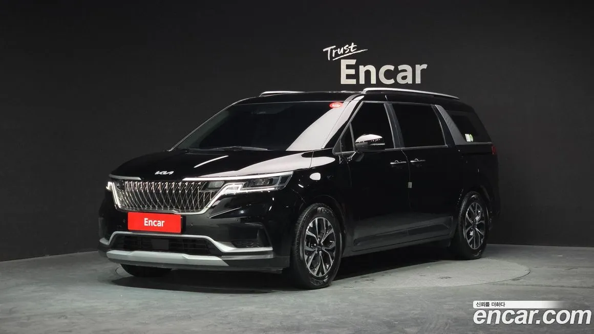 Kia Carnival — фото 1
