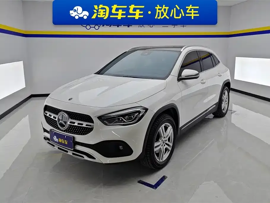 Mercedes-Benz GLA — фото 1