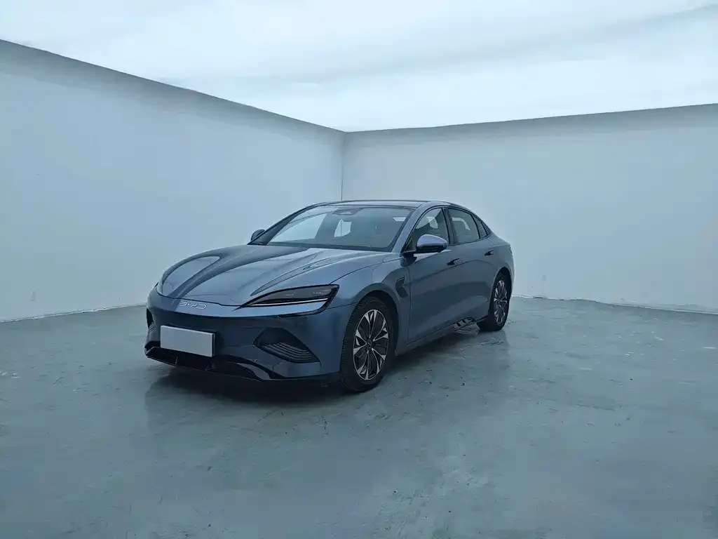 BYD Seal — фото 1