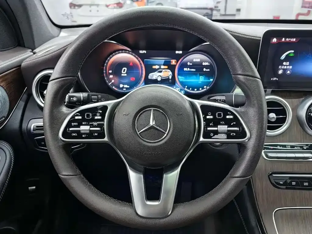 Mercedes-Benz GLC — фото 5