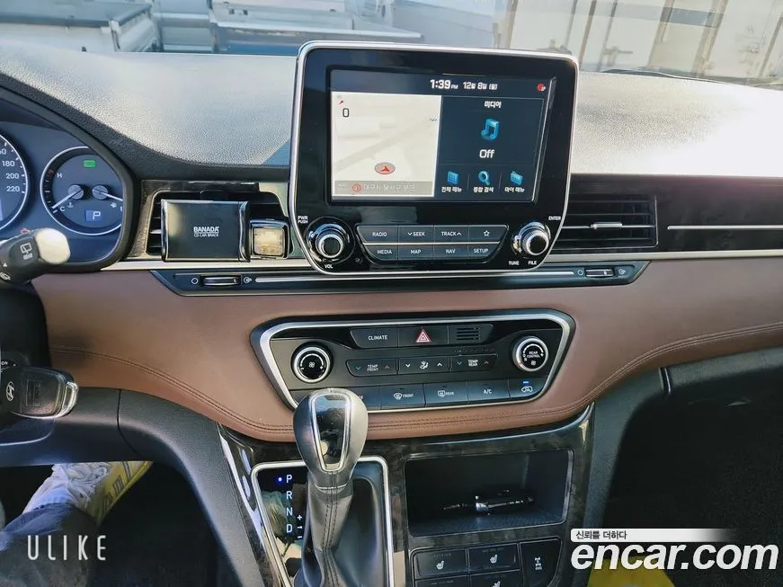 Hyundai Starex — фото 10