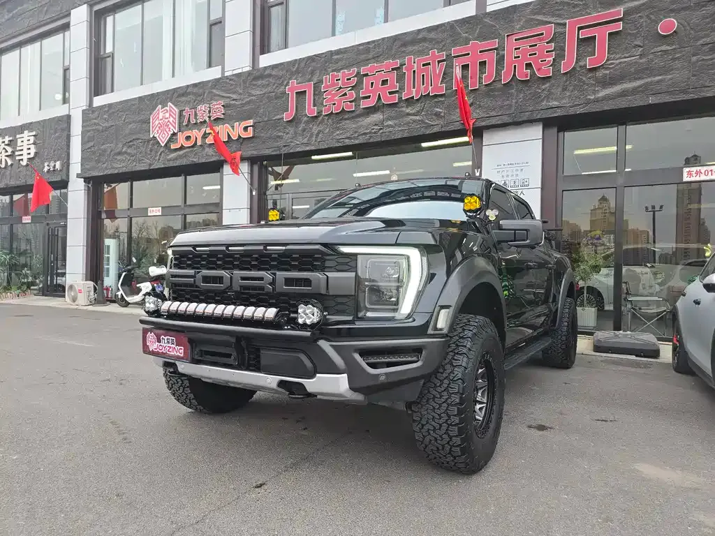 Ford F-150 Raptor — фото 1