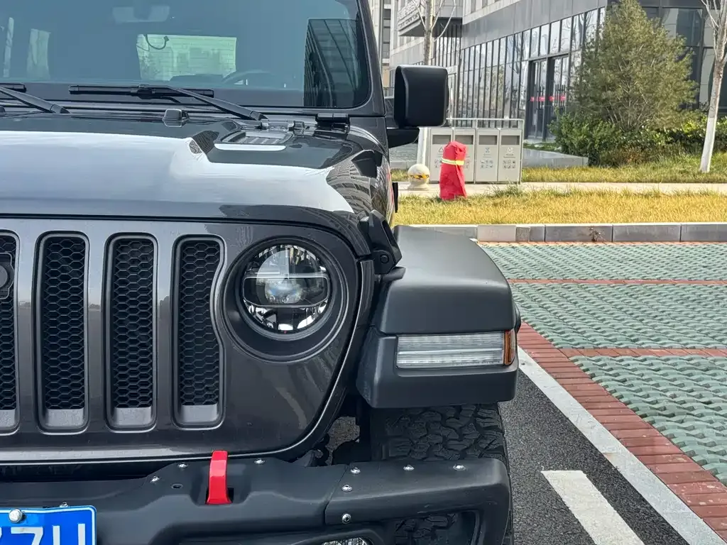 Jeep Wrangler — фото 5