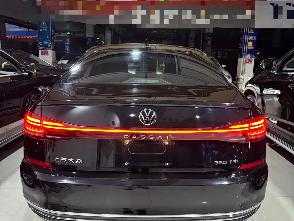 Volkswagen Passat — фото 2