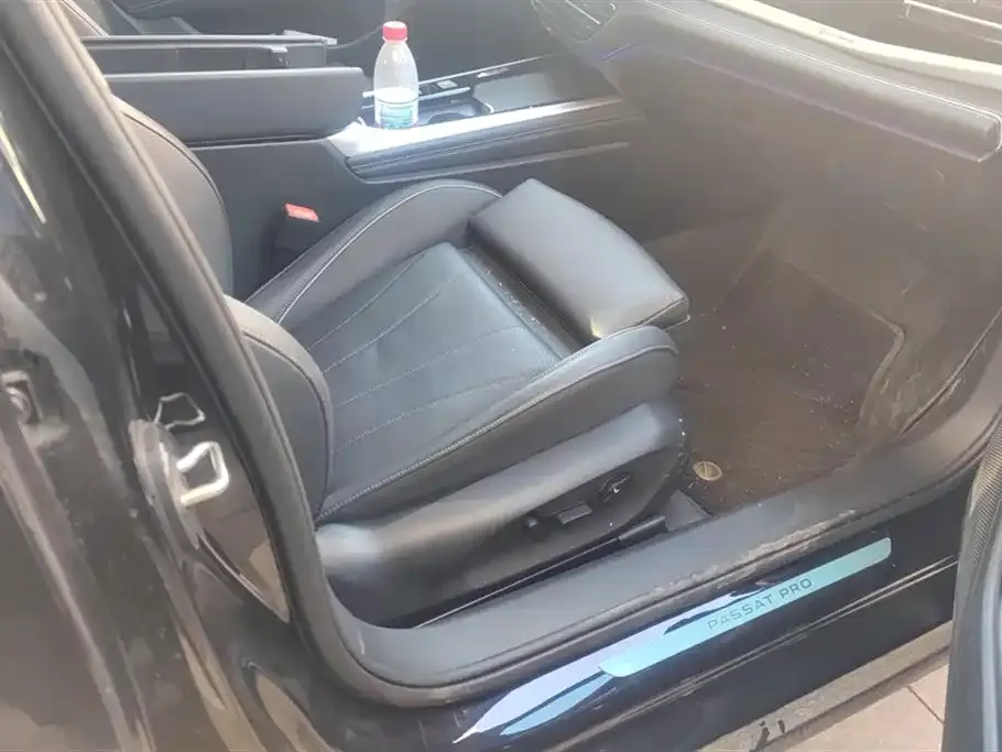 Volkswagen Passat — фото 6