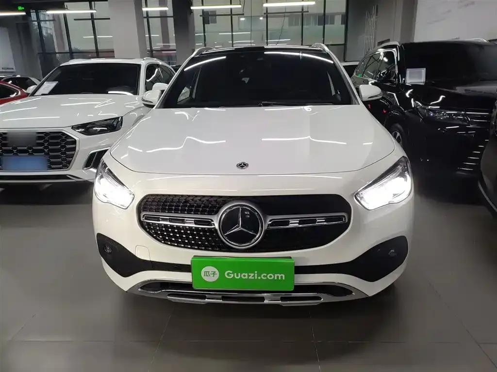 Mercedes-Benz GLA — фото 10