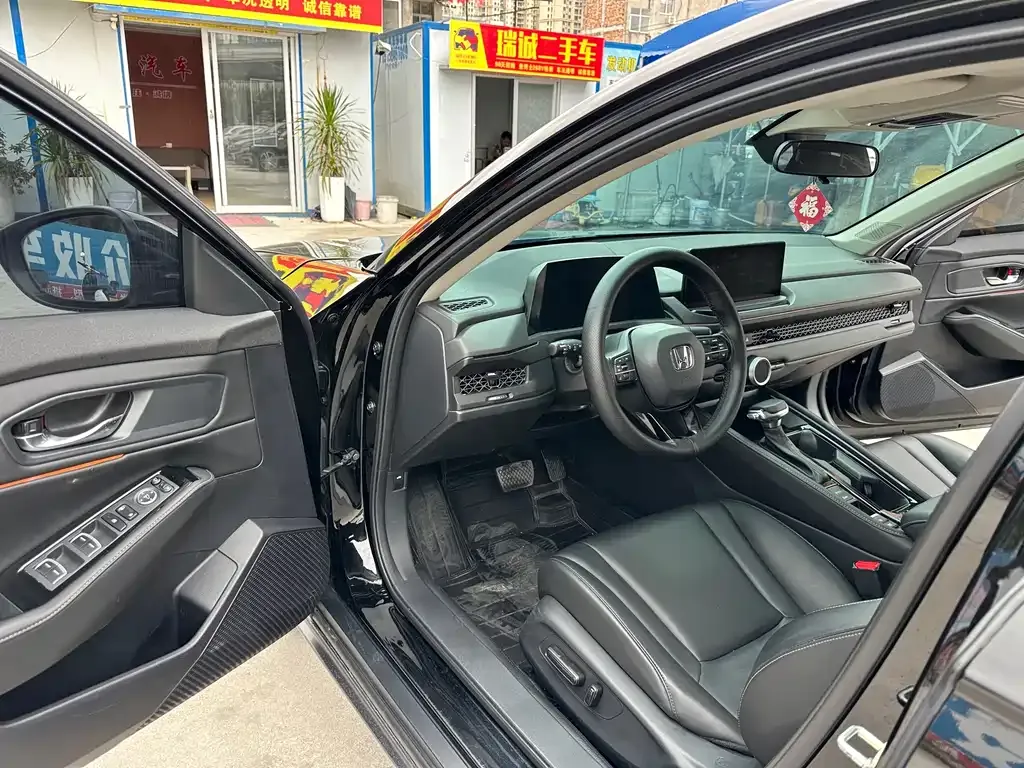 Honda Accord — фото 5