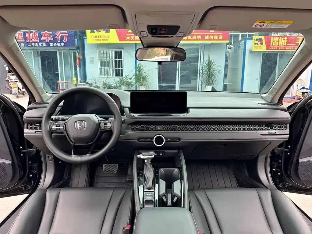 Honda Accord — фото 4