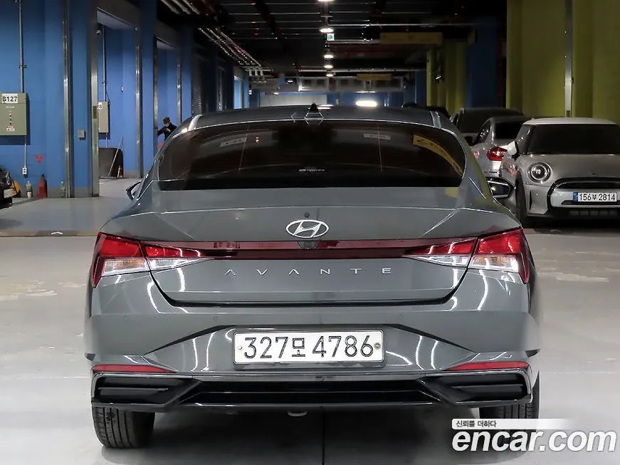 Hyundai AVANTE — фото 3