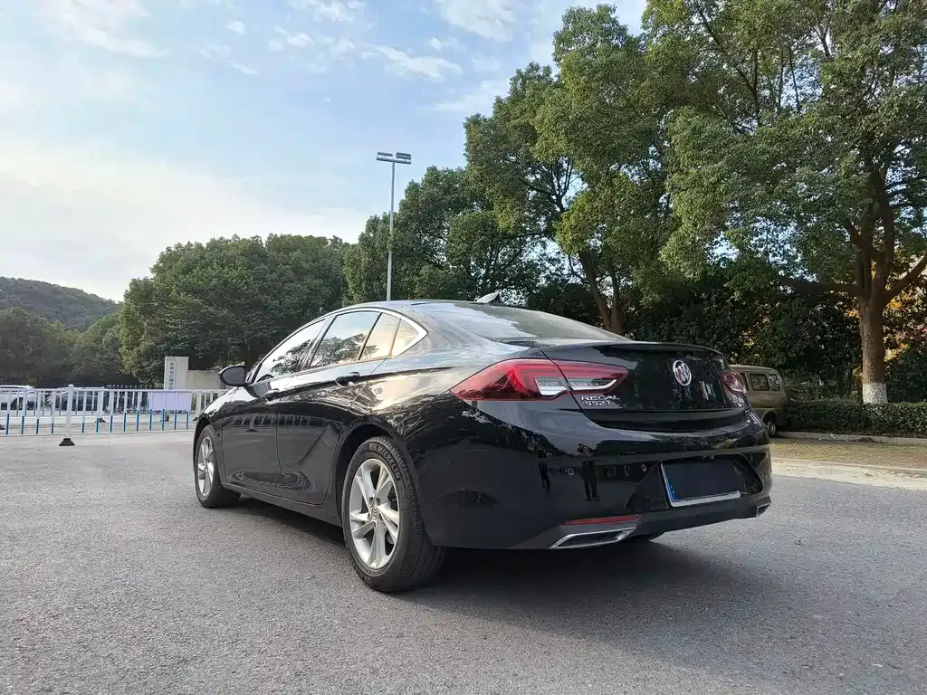 Buick Regal — фото 9