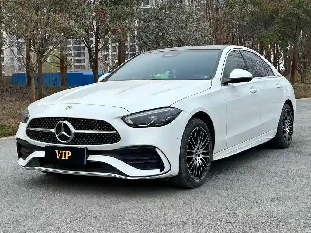 Mercedes-Benz C-Class — фото 1