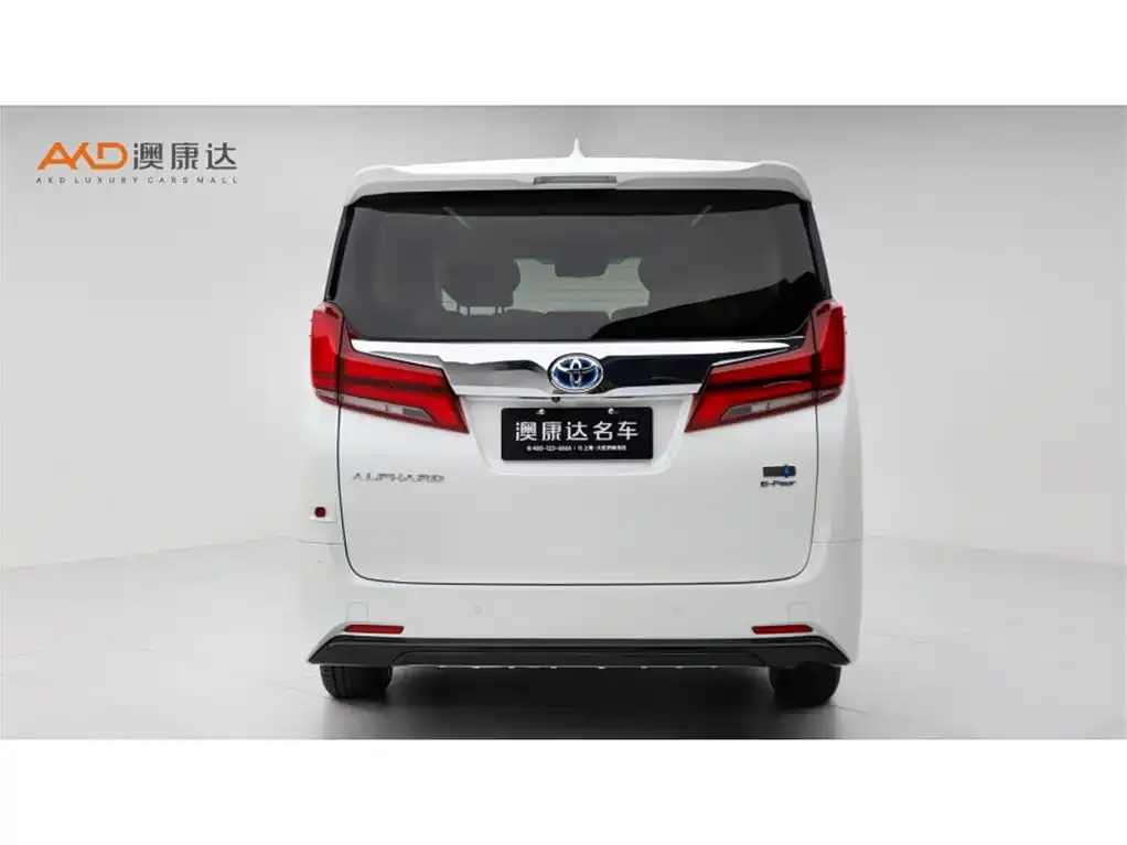 Toyota Alphard — фото 7