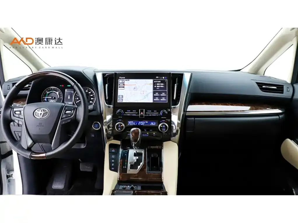Toyota Alphard — фото 3