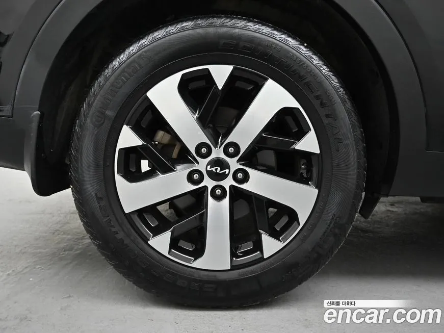 Kia Sorento — фото 5