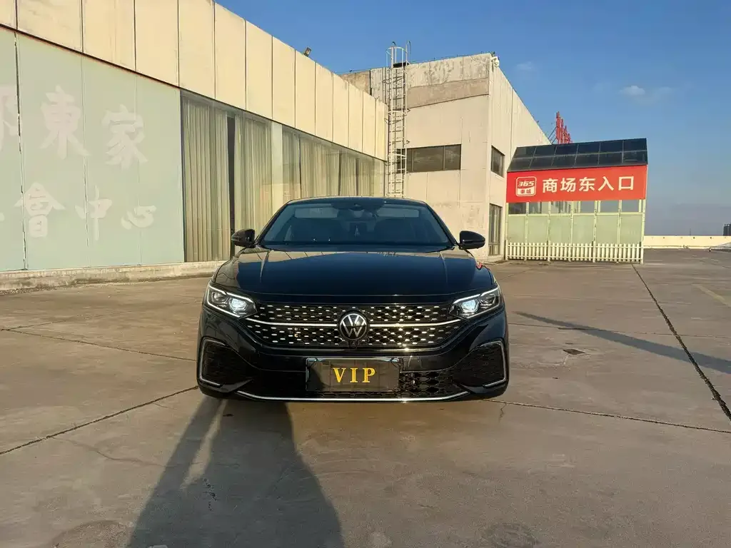 Volkswagen Passat — фото 3