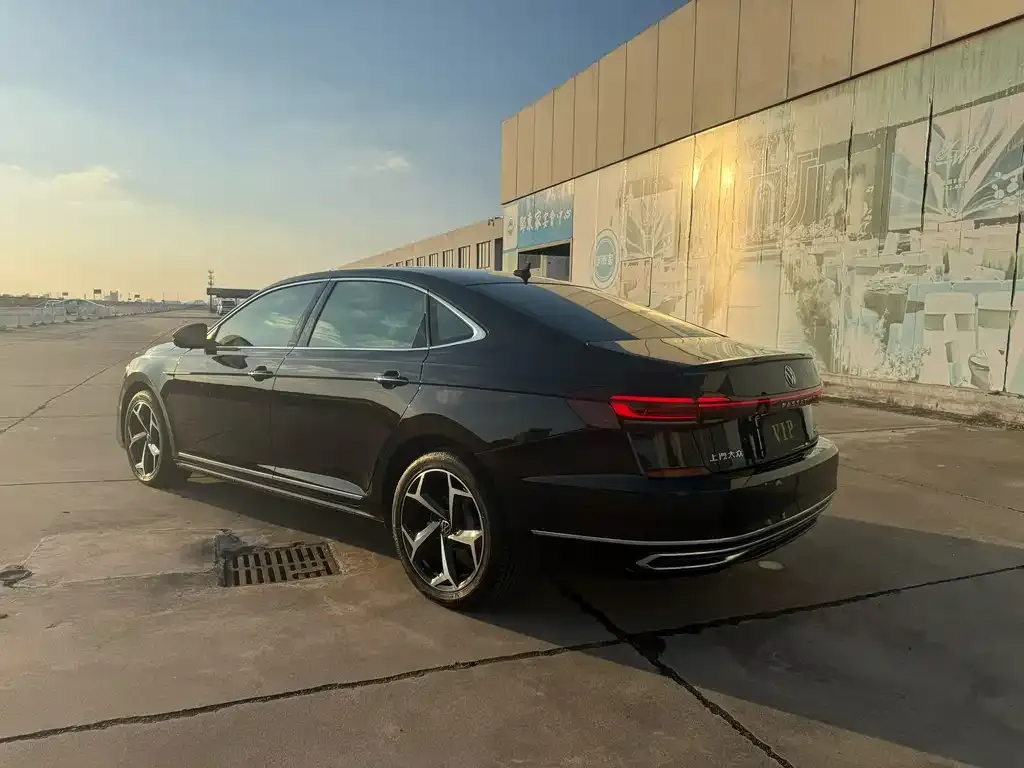 Volkswagen Passat — фото 9
