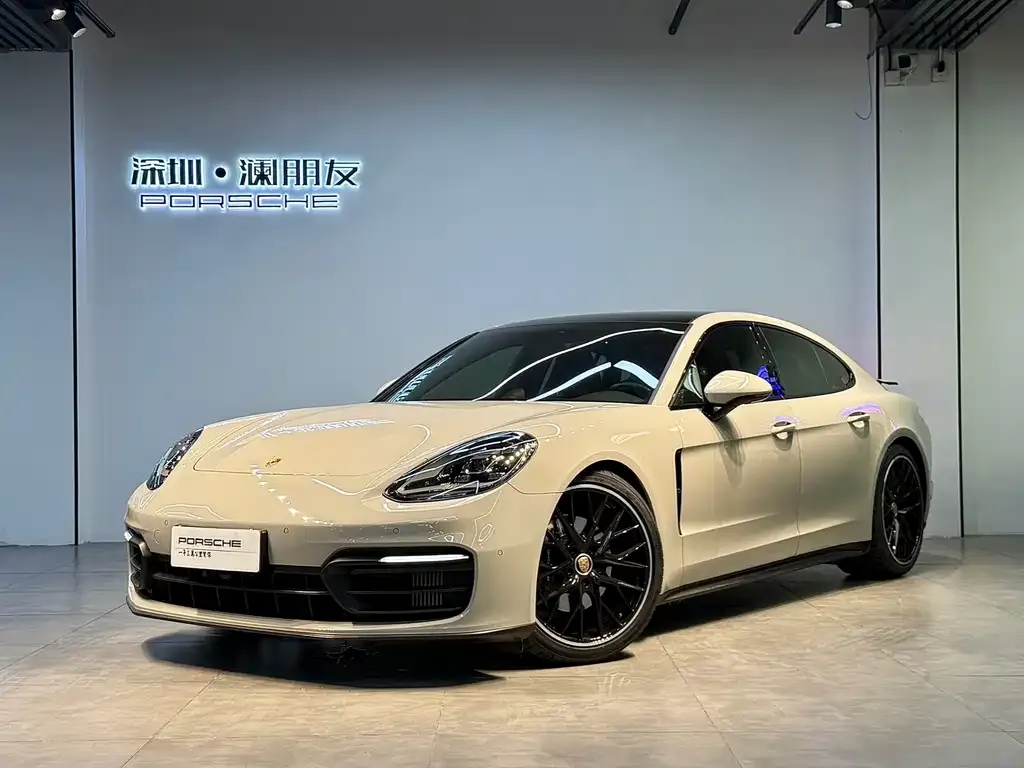 Porsche Panamera — фото 1