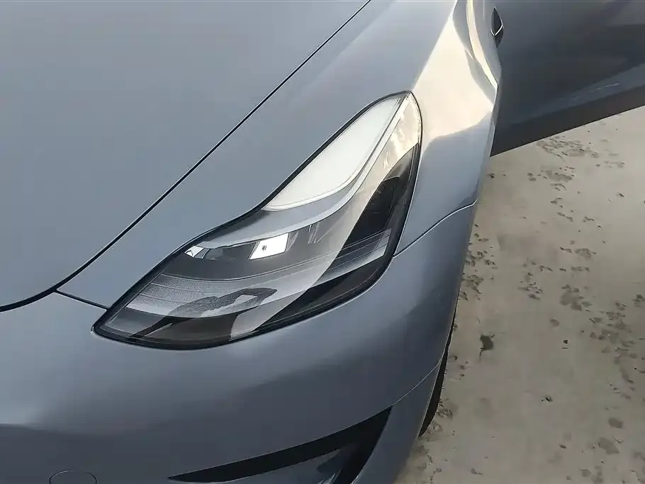 Tesla Model 3 — фото 2