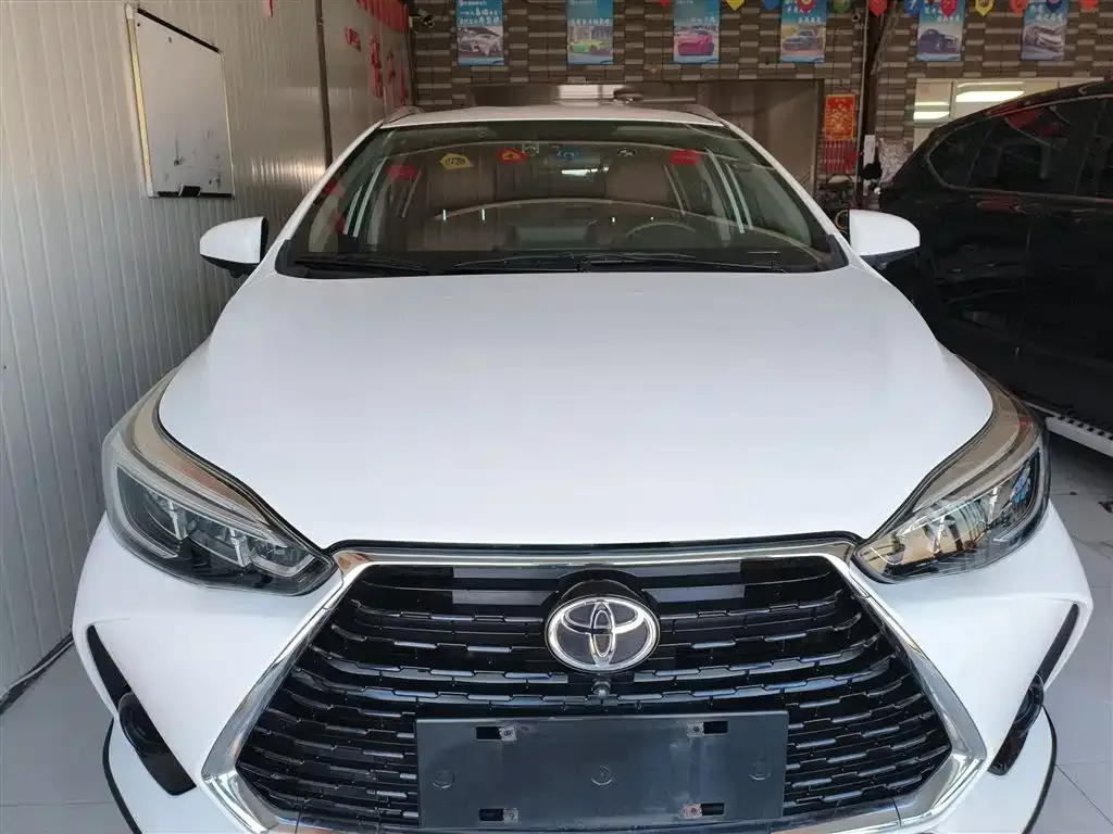 Toyota Yaris L — фото 6