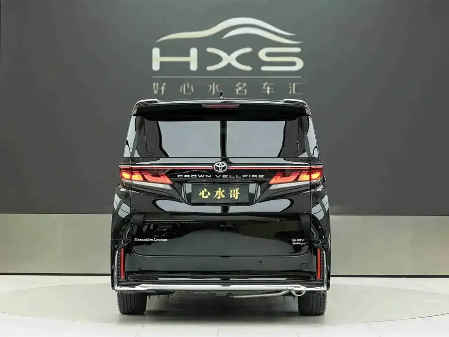 Toyota Vellfire — фото 3