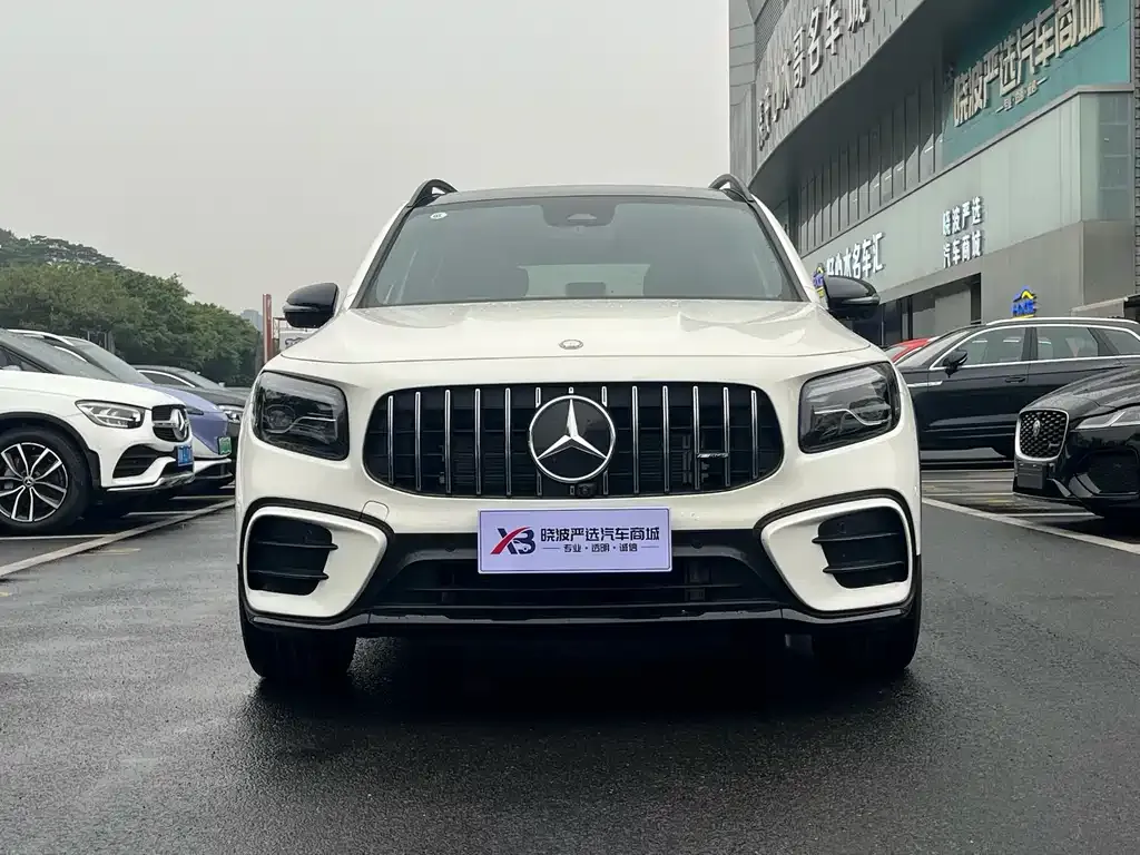 Mercedes-Benz GLB AMG — фото 5