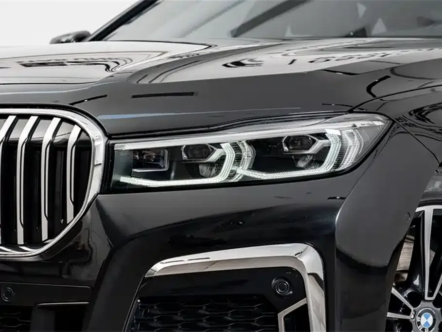 BMW 7 Series — фото 4