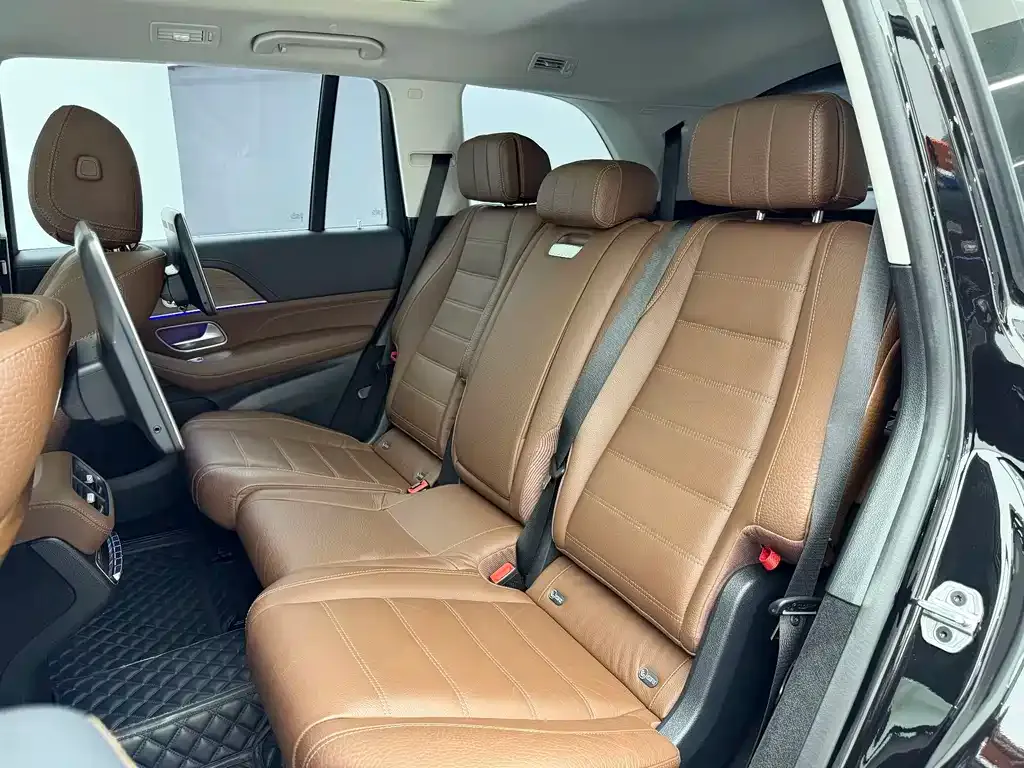 Mercedes-Benz GLS — фото 8