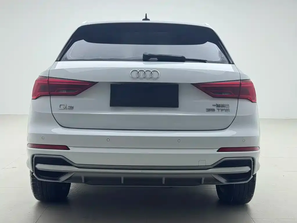 Audi Q3 — фото 3