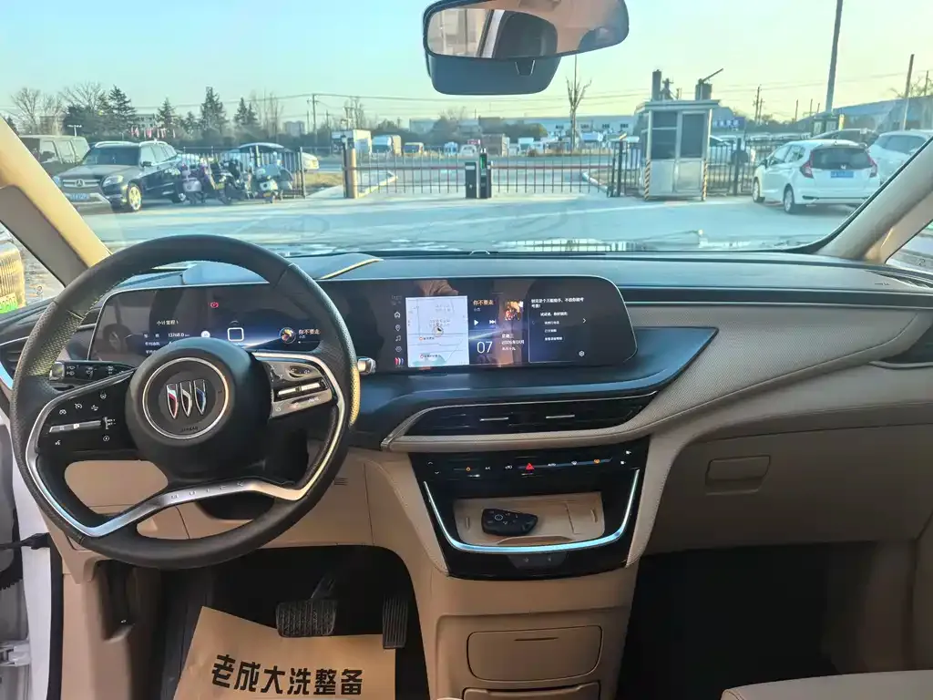 Buick GL8 Hybrid — фото 7