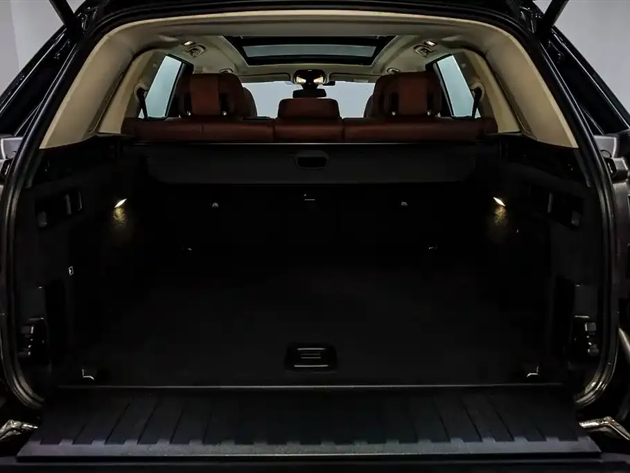 BMW X5 (Import) — фото 4