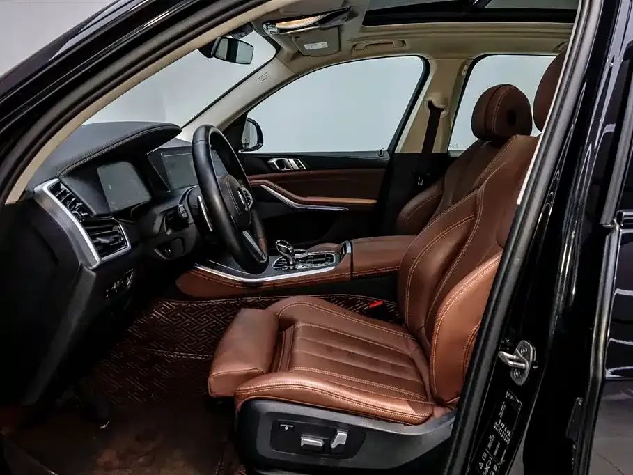 BMW X5 (Import) — фото 7