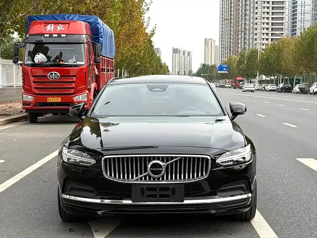 Volvo S90 — фото 8