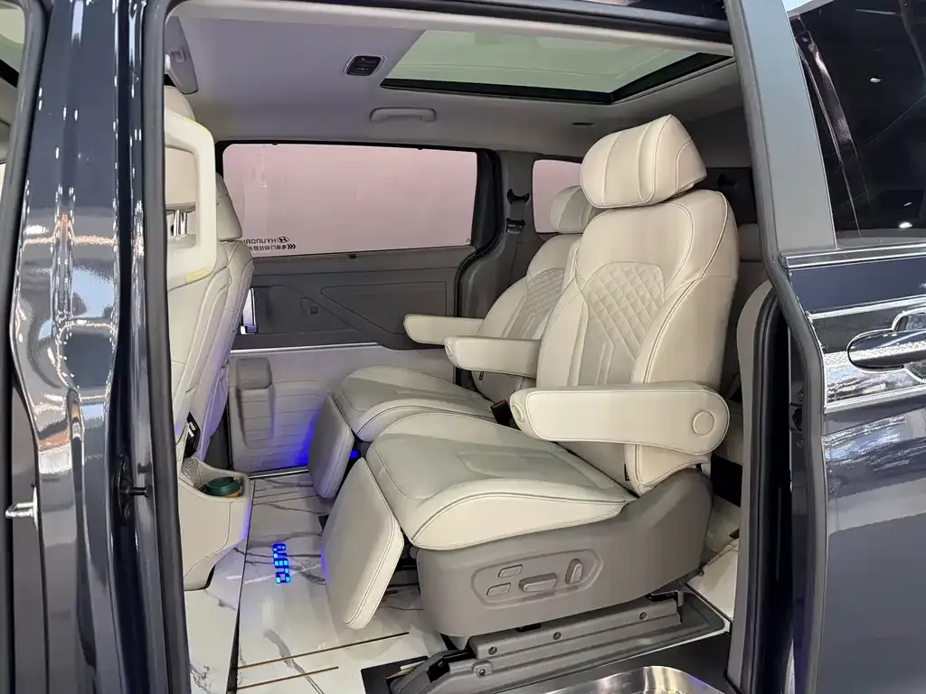 Hyundai Custo — фото 5
