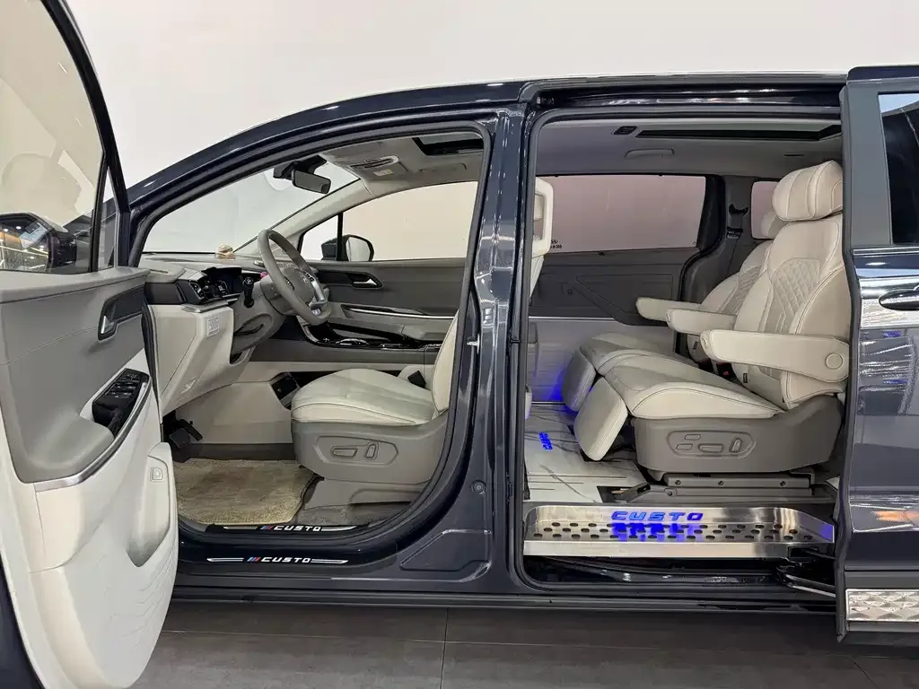 Hyundai Custo — фото 6