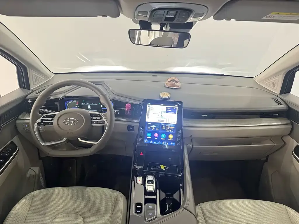 Hyundai Custo — фото 7