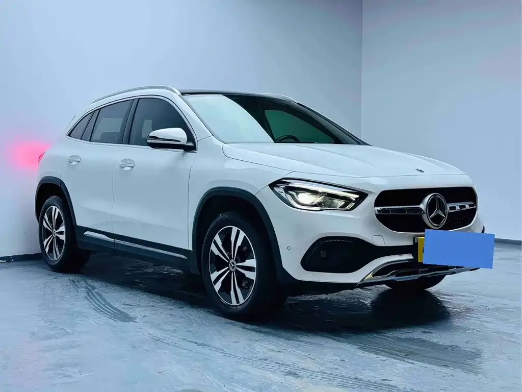 Mercedes-Benz GLA — фото 7
