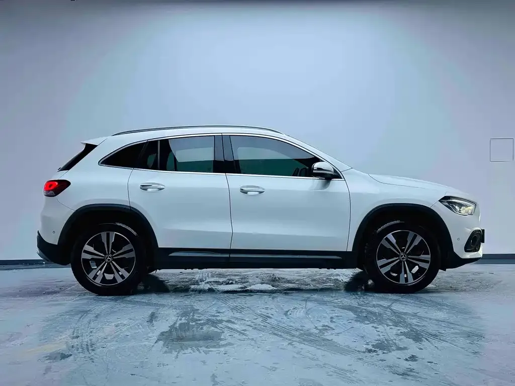 Mercedes-Benz GLA — фото 5